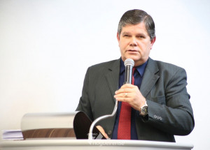 o-senhor-cometeu-improbidade-administrativa-falou-adalberto-di-labio-correio-nogueirense