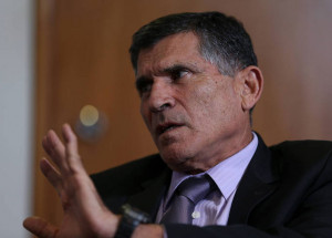 santos-cruz-deixa-secretaria-de-governo-general-ramos-assume-correio-nogueirense