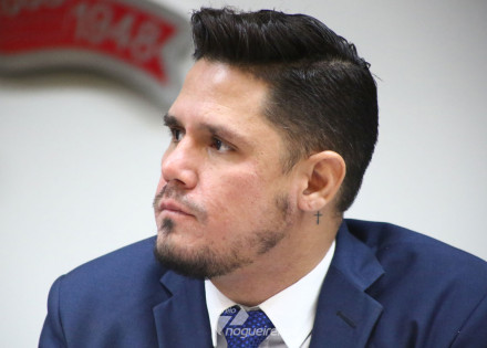 vereador-demonstra-alegria-de-solucionar-problemas-do-benvenuto-correio-nogueirense