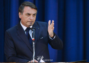bolsonaro-cogita-indicar-filho-para-ser-embaixador-nos-eua-correio-nogueirense