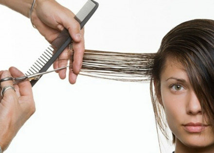 tratos-cabelos-inova-e-oferece-cortes-femininos-correio-nogueirense