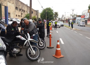 campanha-contra-cerol-e-realizada-na-avenida-da-amizade-em-americana-correio-nogueirense