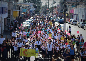 passeata-quebrando-o-silencio-reuniu-mais-de-3-mil-pessoas-em-artur-nogueira-correio-nogueirense-capa