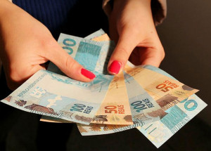 bancos-anunciam-medidas-para-conter-assedio-para-credito-consignado-correio-nogueirense