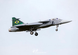 brasil-recebe-primeiro-dos-36-cacas-gripen-comprados-para-a-fab-correio-nogueirense