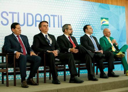 governo-federal-lanca-carteira-estudantil-digital-correio-nogueirense