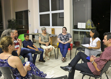 holambrenses-participam-de-roda-de-conversa-sobre-suicidio-na-biblioteca-municipal-correio-nogueirense