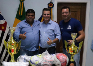 presidente-da-camara-consegue-kit-esportivo-para-o-municipio-correio-nogueirense-capa