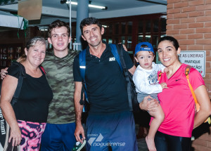 renan-e-kaua-agitam-centenas-de-pessoas-em-noite-de-diversao-no-clube-floresta-correio-nogueirense