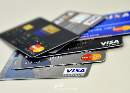 apenas-25-dos-jovens-de-18-a-30-anos-fazem-controle-financeiro-correio-nogueirense