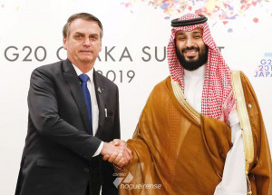 bolsonaro-assina-acordos-e-diz-que-brasil-tem-mar-de-oportunidades-correio-nogueirense