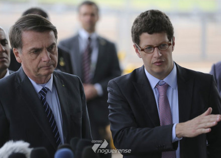 bolsonaro-petroleo-pode-ter-sido-despejado-criminosamente-correio-nogueirense