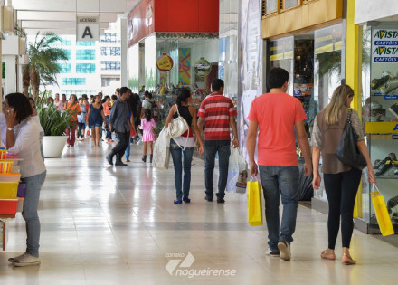 oferta-de-vagas-no-comercio-para-o-natal-sera-a-maior-em-seis-anos-correio-nogueirense