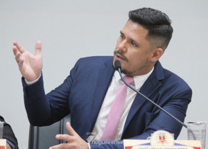 vereador-pede-mais-reconhecimento-a-todos-os-professores-correio-nogueirense