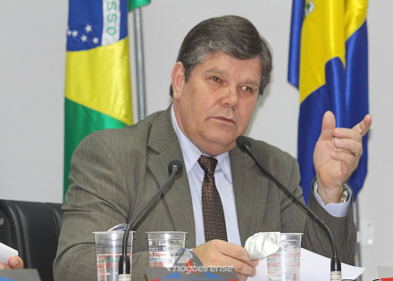 vereador-relata-decepcao-com-o-governo-do-estado-no-dia-dos-professores-correio-nogueirense