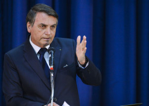 bolsonaro-assina-medida-provisoria-que-extingue-o-dpvat-correio-nogueirense