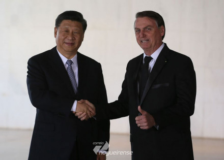 bolsonaro-se-encontra-com-presidente-chines-em-brasilia-correio-nogueirense