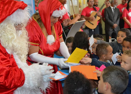 cartinhas-do-papai-noel-dos-correios-ja-podem-ser-adotadas-em-artur-nogueira-correio-nogueirense