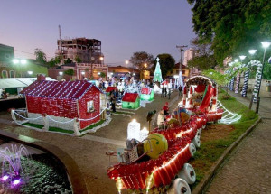 chegada-do-papai-noel-e-vila-natalina-inauguram-programacao-de-natal-em-itatiba-correio-nogueirense