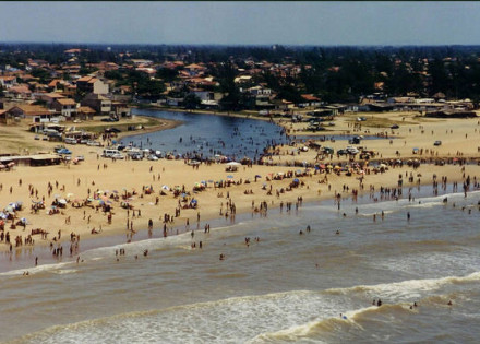 fragmentos-de-oleo-chegam-ao-litoral-do-rio-de-janeiro-correio-nogueirense