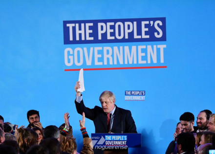 apos-eleicoes-trump-promete-acordo-mais-lucrativo-com-reino-unido-correio-nogueirense