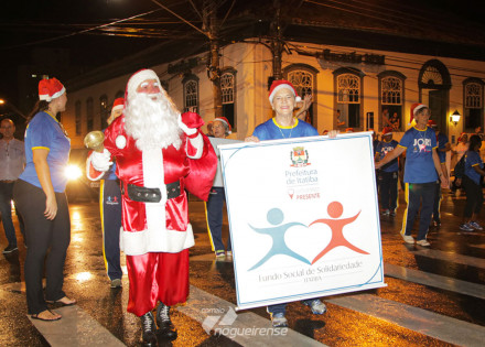 parada-de-natal-toma-as-ruas-do-centro-de-itatiba-correio-nogueirense