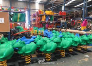 parquinhos-das-escolas-municipais-de-sumare-comecam-a-receber-novos-brinquedos-correio-nogueirense