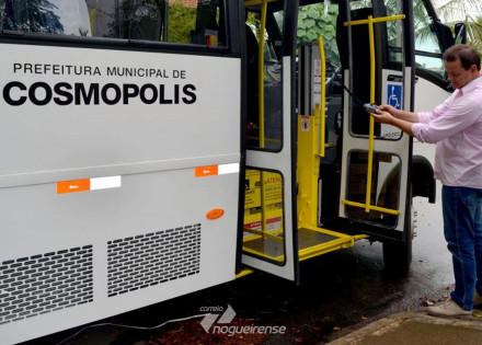 secretaria-de-saude-de-cosmopolis-recebe-mais-um-veiculo-de-transporte-adaptado-correio-nogueirense