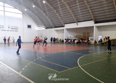 jovens-de-itatiba-sao-aprovados-em-seletiva-de-futsal-correio-nogueirense