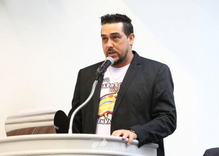 secretario-de-cultura-comparece-a-camara-para-discursar-a-favor-da-premiacao-do-carnaval-correio-nogueirense