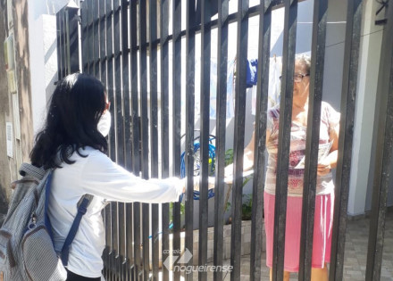 agentes-de-saude-de-americana-orientam-populacao-sobre-combate-a-dengue-e-ao-novo-coronavirus-correio-nogueirense