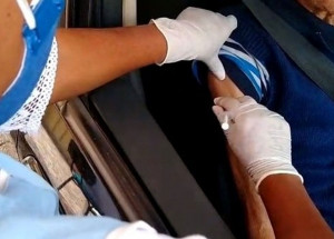 artur-nogueira-cria-esquema-especial-de-vacinacao-com-drive-thru-correio-nogueirense