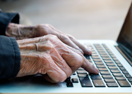 plataforma-digital-beneficia-idosos-que-utilizam-servicos-publicos-correio-nogueirense