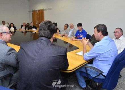 prefeito-de-indaiatuba-da-posse-aos-novos-membros-do-conselho-dos-direitos-dos-idosos-correio-nogueirense