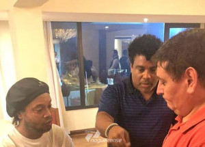 ronaldinho-tinha-passaporte-original-com-dados-falsos-diz-mp-correio-nogueirense