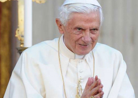 bento-xvi-completa-93-anos-e-reza-pelos-doentes-da-covid-19-correio-nogueirense