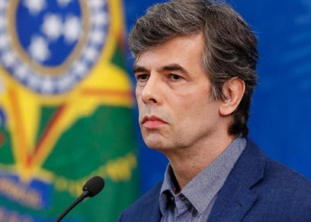 coronavirus-ministro-da-saude-reconhece-agravamento-da-situacao-correio-nogueirense