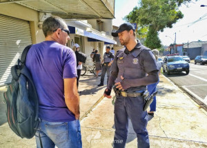 guarda-municipal-de-cosmopolis-ja-realizou-mais-de-60-orientacoes-a-comercios-desde-o-inicio-da-quarentena-correio-nogueirense