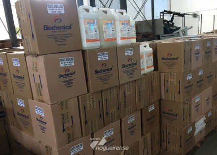 prefeitura-de-sumare-recebe-doacao-de-3-mil-litros-de-produtos-de-limpeza-da-biochemical-produtos-quimicos-correio-nogueirense