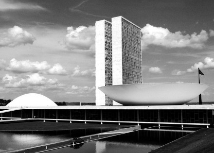 congresso-nacional-decreta-luto-de-tres-dias-por-mortes-por-covid-19-correio-nogueirense