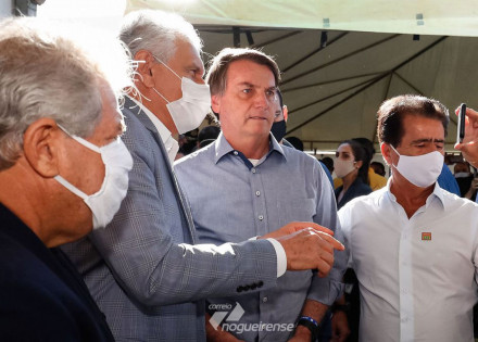bolsonaro-inaugura-hospital-de-campanha-para-covid-19-em-aguas-lindas-correio-nogueirense