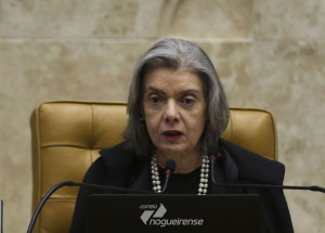 carmem-lucia-condena-atentados-contra-instituicoes-correio-nogueirense