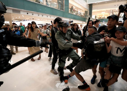 dezenas-de-pessoas-sao-presas-em-hong-kong-durante-protesto-correio-nogueirense