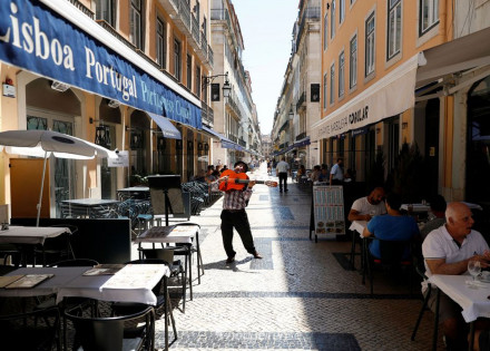 donos-de-comercio-em-lisboa-se-queixam-da-volta-de-restricoes-correio-nogueirense