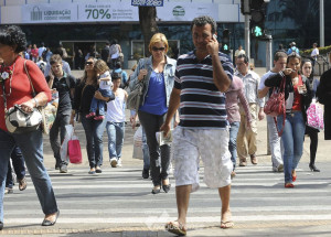 economistas-recomendam-austeridade-as-familias-correio-nogueirense
