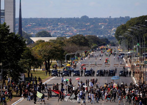 manifestacoes-pro-e-contra-governo-sao-registradas-neste-domingo-correio-nogueirense