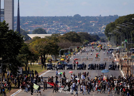 manifestacoes-pro-e-contra-governo-sao-registradas-neste-domingo-correio-nogueirense