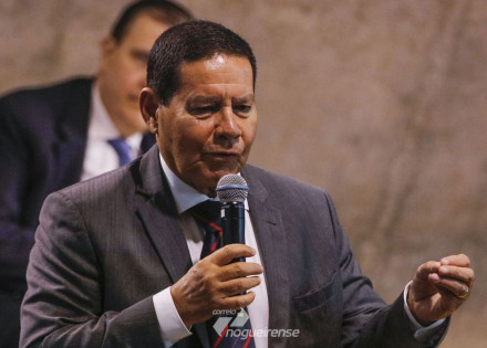 mourao-defende-aproximacao-do-governo-com-partidos-de-centro-correio-nogueirense