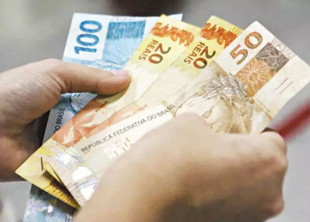 salario-minimo-para-2021-ficara-em-r-1-067-correio-nogueirense