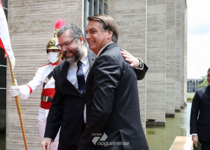 bolsonaro-pede-que-diplomatas-levem-verdade-do-brasil-ao-exterior-correio-nogueirense